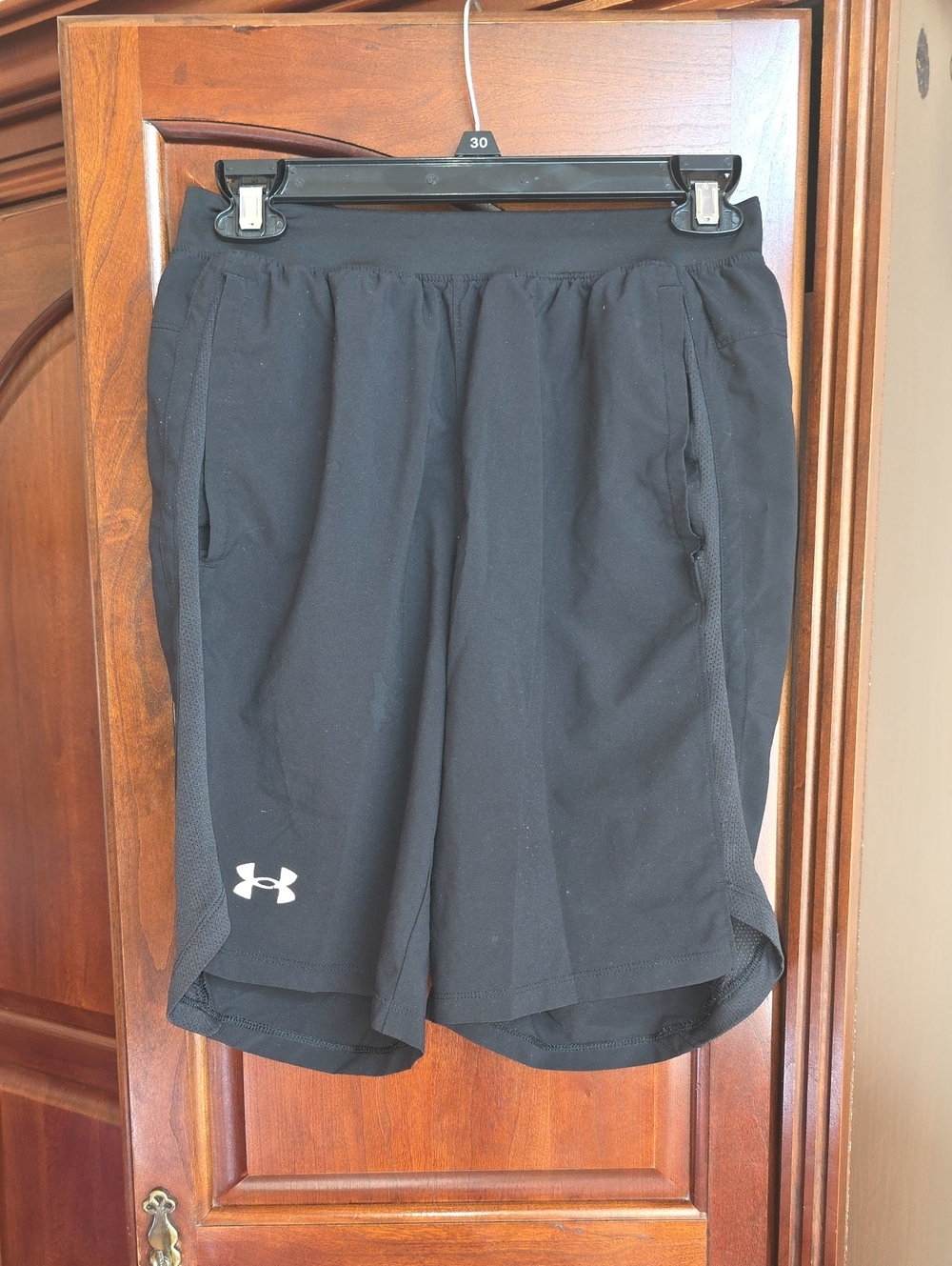 Under Armour Athletic Shorts with Liner Small